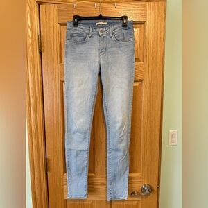 Light Blue Women's Levi’s 711 Skinny Jeans